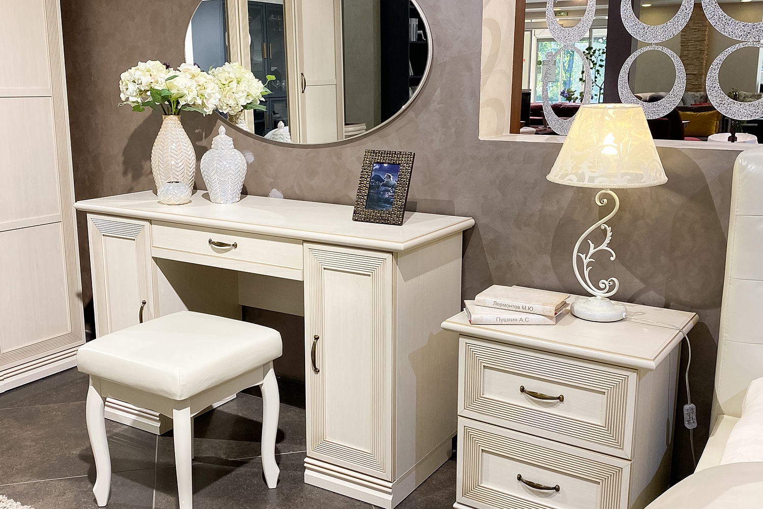 Прикроватные тумбы - изображение №6 "Прикроватная тумба Адажио с выдвижными ящиками"  на www.Angstrem-mebel.ru